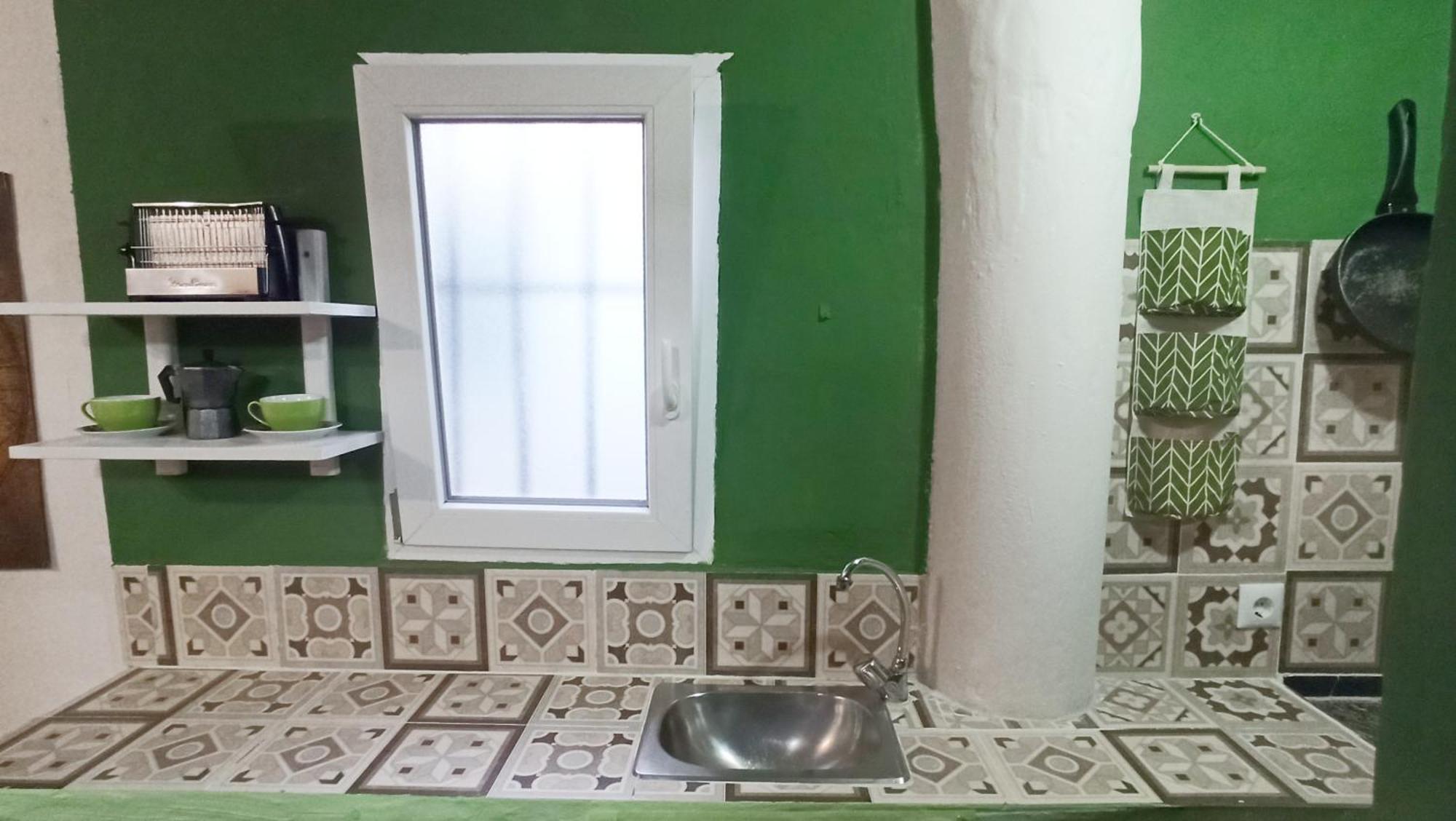 Apartment Seaside Double With Private Kitchen & Bathroom *