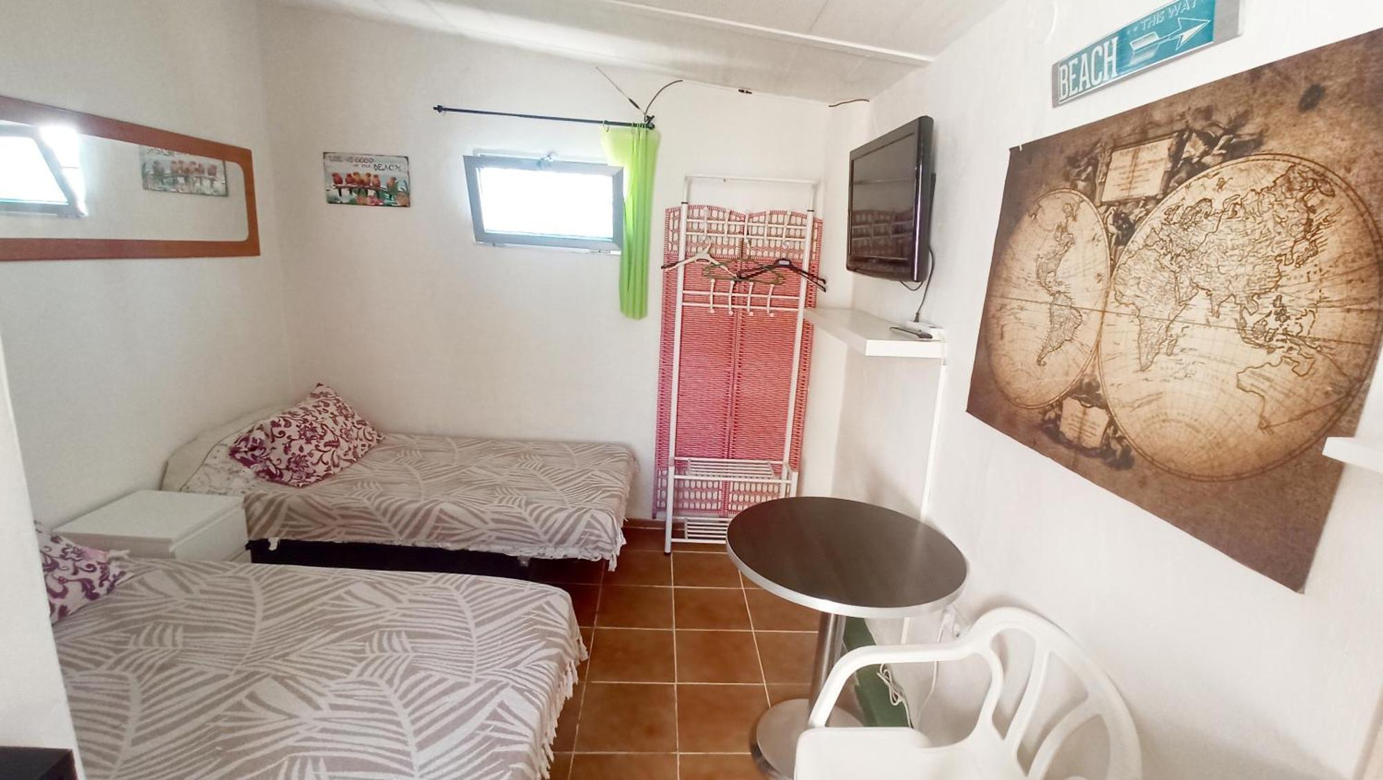 Seaside Double With Private Kitchen & Bathroom Apartment *